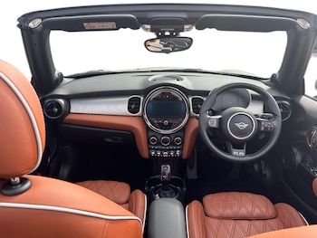 Used MINI Convertible 2024 for sale - 78102510: Photo