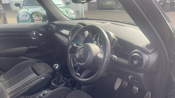 Used MINI Hatch 2021 for sale - 75624710: Photo 6