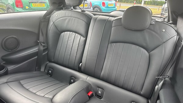 Used MINI Hatch 2023 for sale - 75709376: Photo 12
