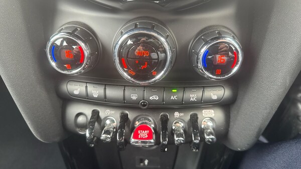 Used MINI Hatch 2023 for sale - 75709376: Photo 17