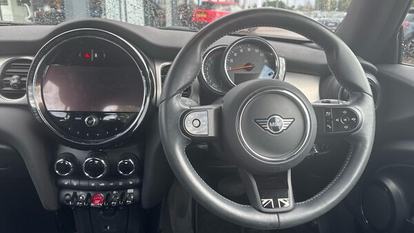 Used MINI Hatch 2023 for sale - 75709376: Photo 5