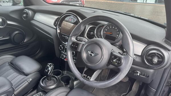 Used MINI Hatch 2023 for sale - 75709376: Photo 6