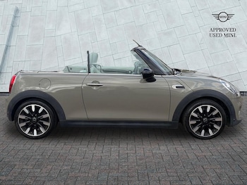 Used MINI Convertible 2019 for sale - 78923856: Photo