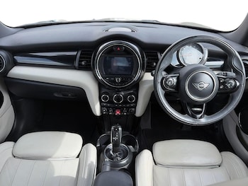 Used MINI Convertible 2019 for sale - 78923856: Photo