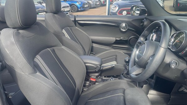 Used MINI Convertible 2021 for sale - 75709361: Photo 11