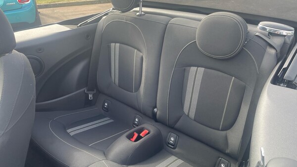 Used MINI Convertible 2021 for sale - 75709361: Photo 12