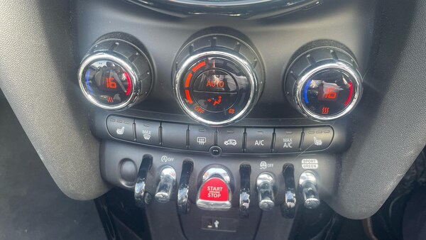 Used MINI Convertible 2021 for sale - 75709361: Photo 20
