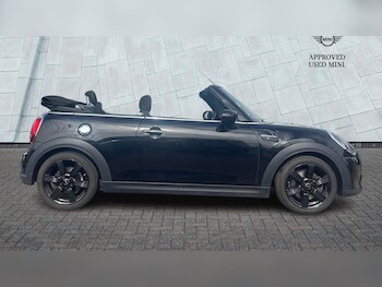 Used MINI Convertible 2021 for sale - 75709361: Photo