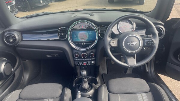 Used MINI Convertible 2021 for sale - 75709361: Photo 4