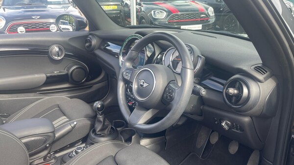 Used MINI Convertible 2021 for sale - 75709361: Photo 6