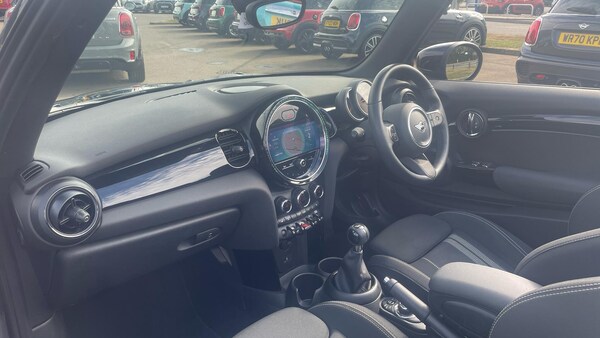 Used MINI Convertible 2021 for sale - 75709361: Photo 7