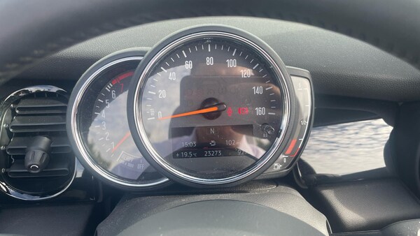 Used MINI Convertible 2021 for sale - 75709361: Photo 9