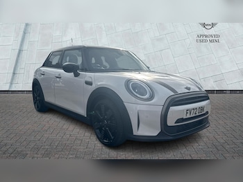 Used MINI Hatch 2023 for sale - 76271528: Photo