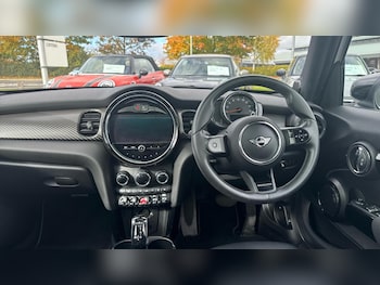 Used MINI Hatch 2023 for sale - 76271528: Photo