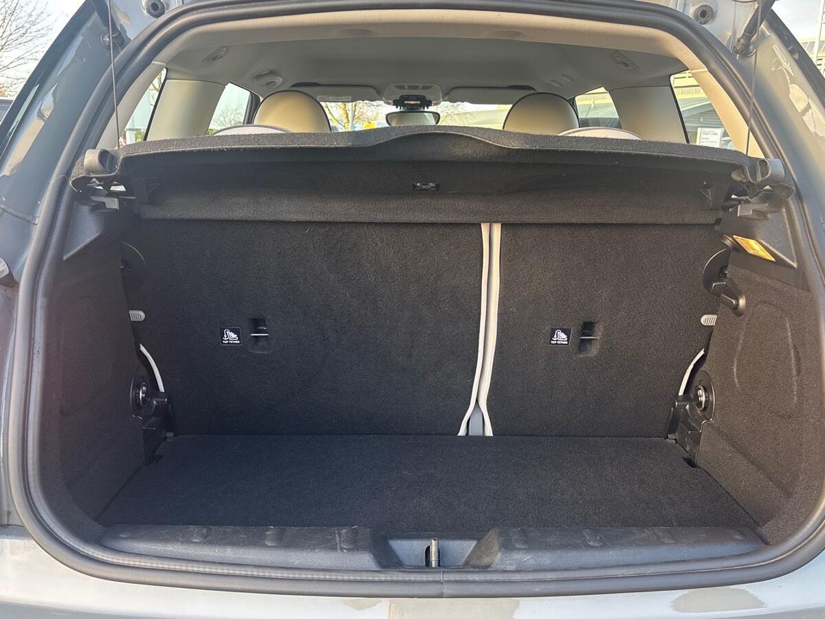 Used MINI Hatch 2020 for sale - 76888352: Photo 10