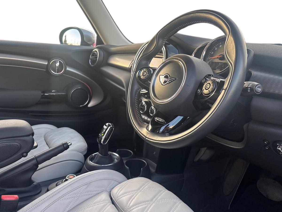 Used MINI Hatch 2020 for sale - 76888352: Photo 12