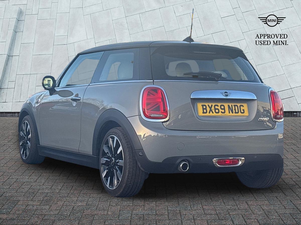 Used MINI Hatch 2020 for sale - 76888352: Photo 2