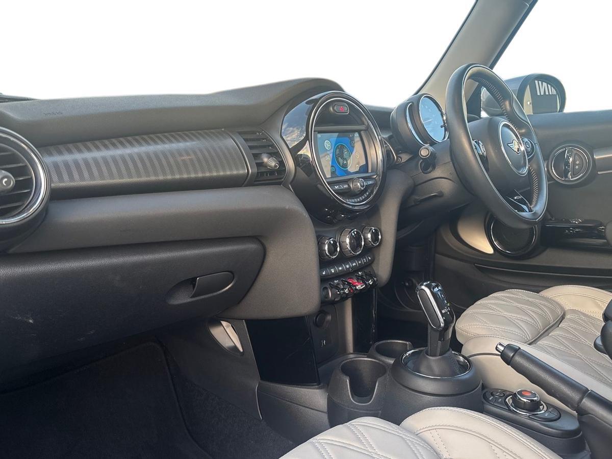 Used MINI Hatch 2020 for sale - 76888352: Photo 7