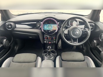 Used MINI Hatch 2021 for sale - 76271531: Photo 4