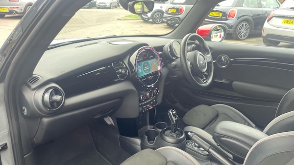 Used MINI Hatch 2021 for sale - 76271531: Photo 7