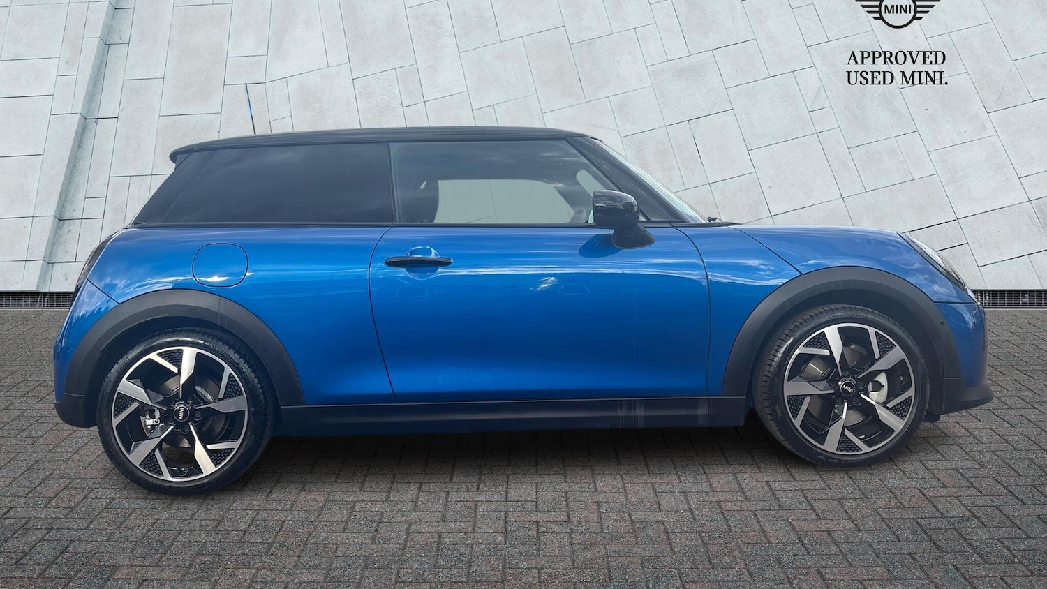 Used MINI Cooper 2025 for sale - 76837750: Photo 3