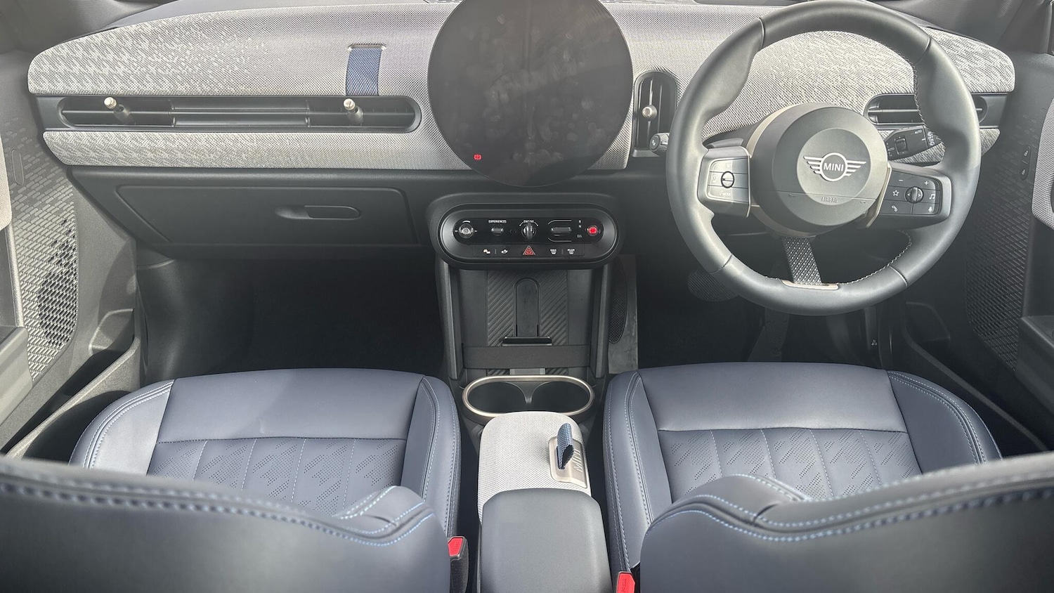 Used MINI Cooper 2025 for sale - 76837750: Photo 4