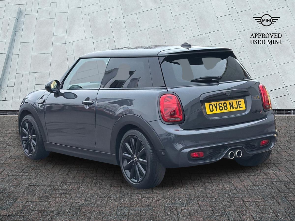 Used MINI Hatch 2018 for sale - 77826126: Photo 2