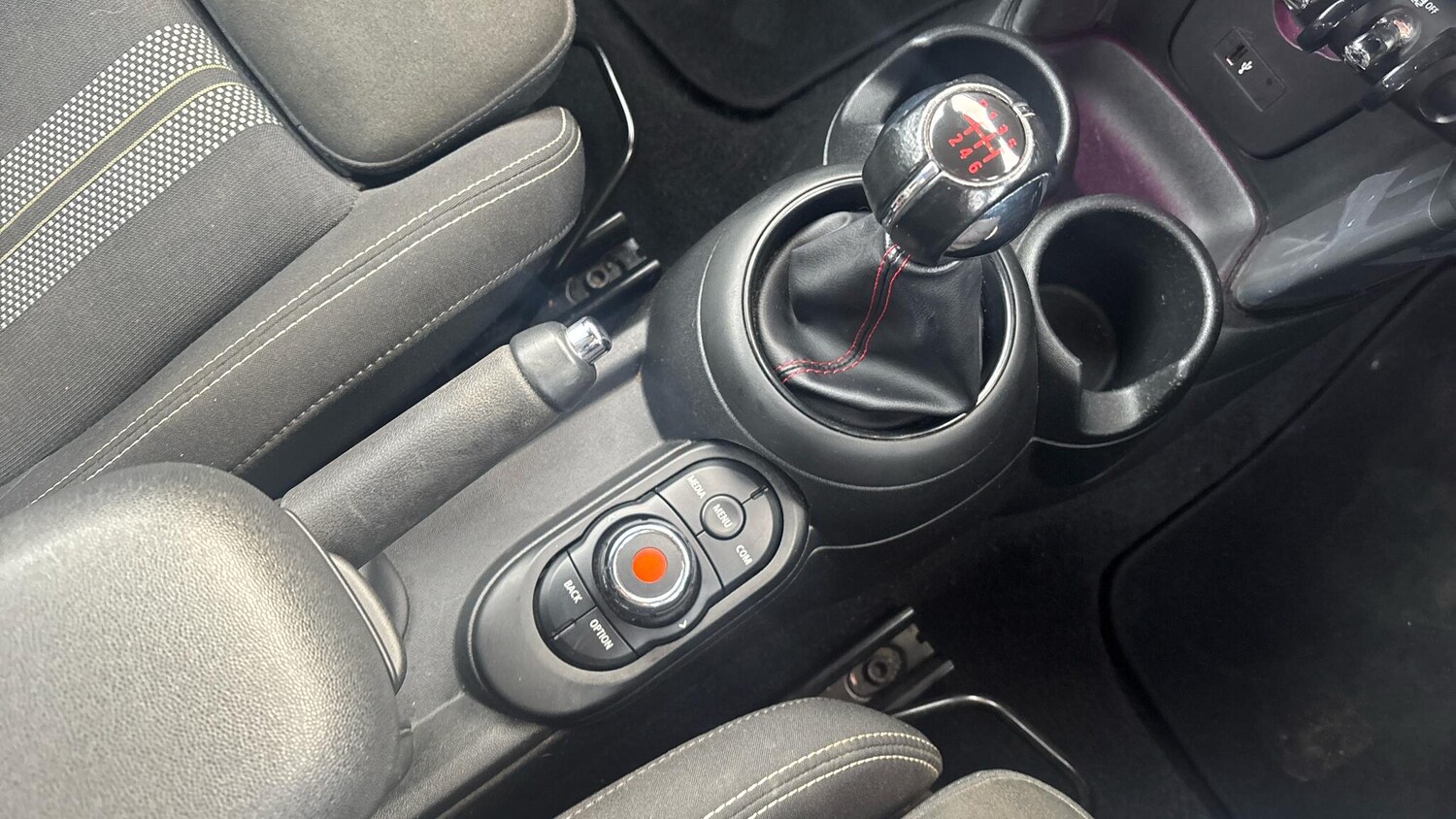 Used MINI Convertible 2020 for sale - 76389760: Photo 10