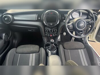 Used MINI Convertible 2020 for sale - 76389760: Photo