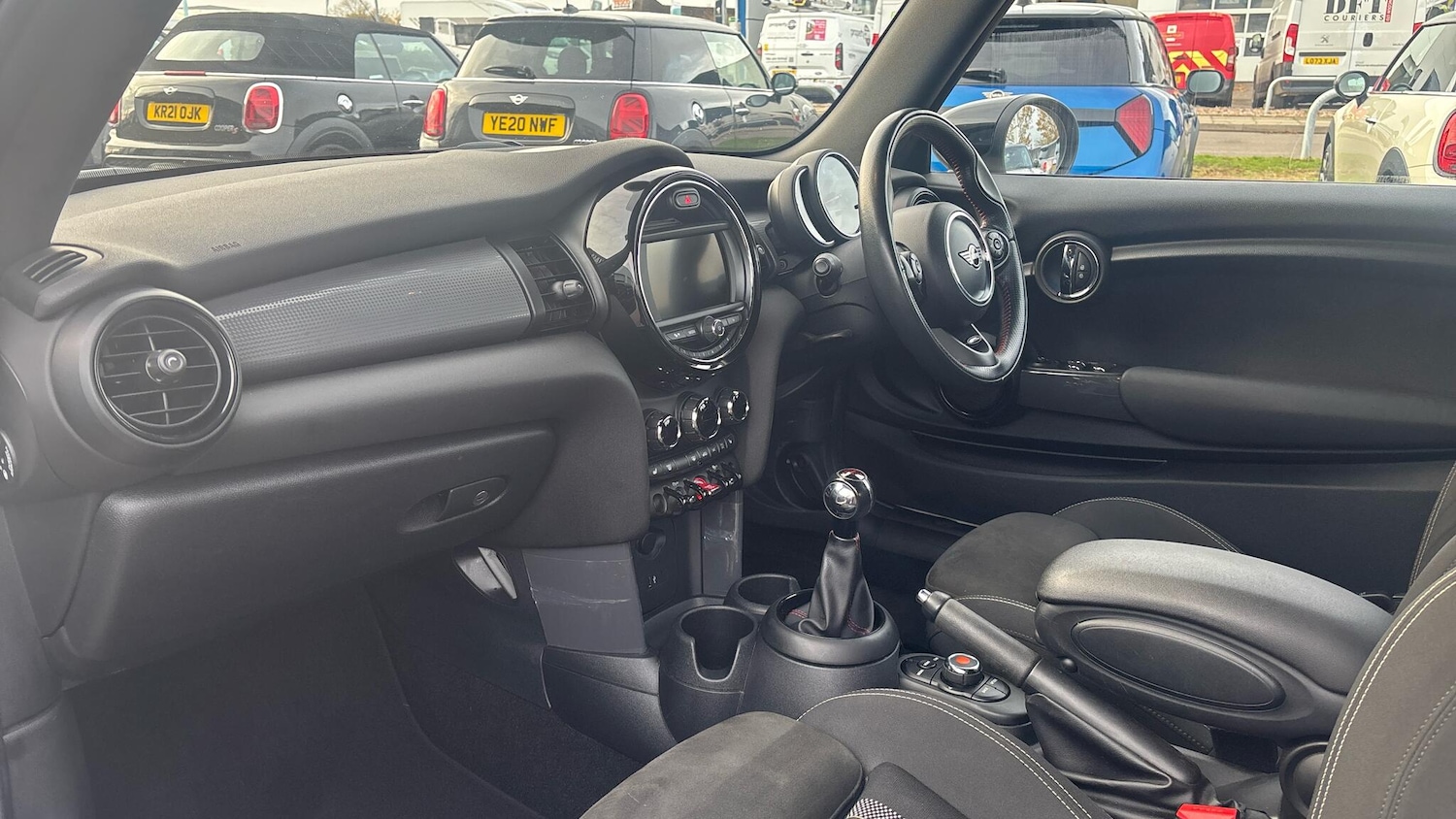 Used MINI Convertible 2020 for sale - 76389760: Photo 7