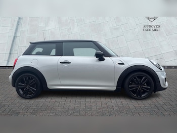 Used MINI Hatch 2019 for sale - 76073814: Photo