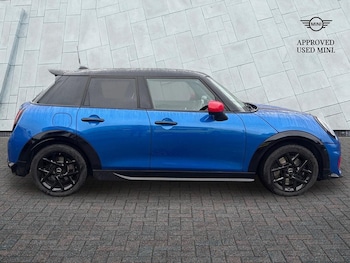 Used MINI Cooper 2024 for sale - 78472373: Photo