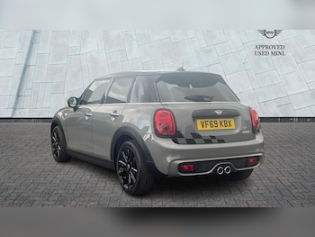 Used MINI Hatch 2019 for sale - 75698101: Photo