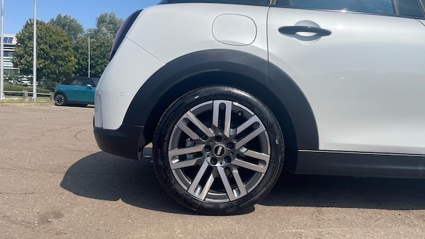 Used MINI Cooper 2024 for sale - 75116079: Photo 14