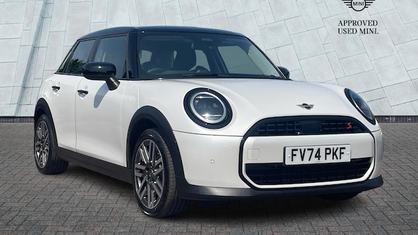 Used MINI Cooper 2024 for sale - 75116079: Photo 1
