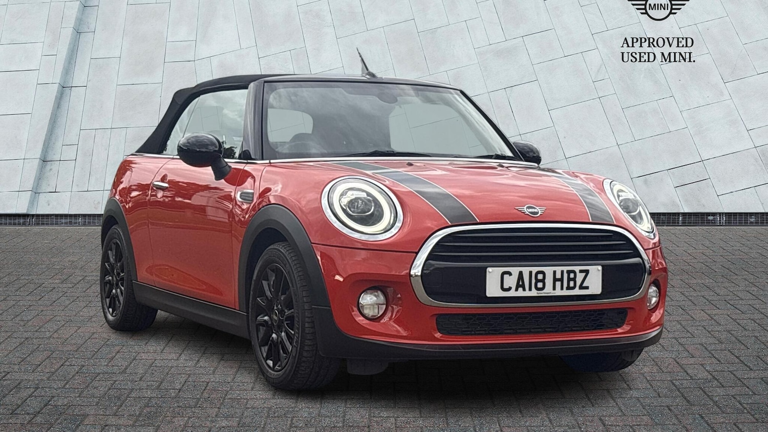 Used MINI Convertible 2018 for sale - 76086085: Photo 1