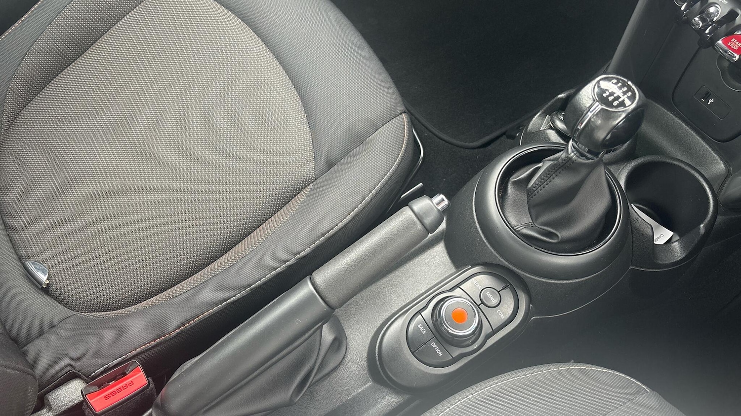 Used MINI Convertible 2018 for sale - 76086085: Photo 10