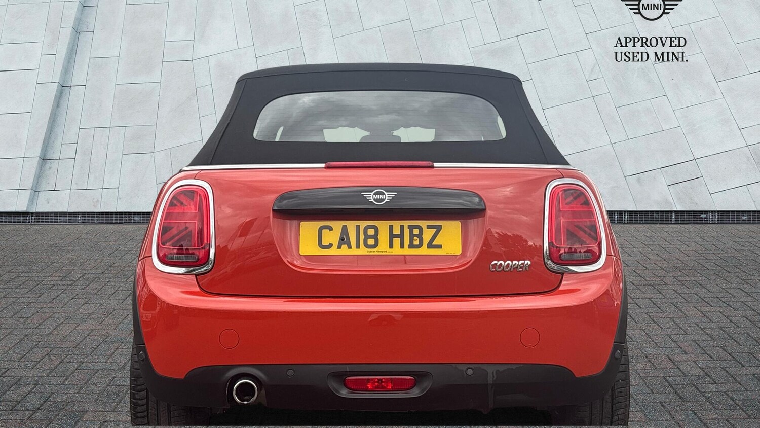 Used MINI Convertible 2018 for sale - 76086085: Photo 15