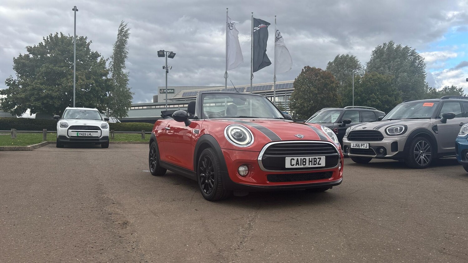Used MINI Convertible 2018 for sale - 76086085: Photo 17