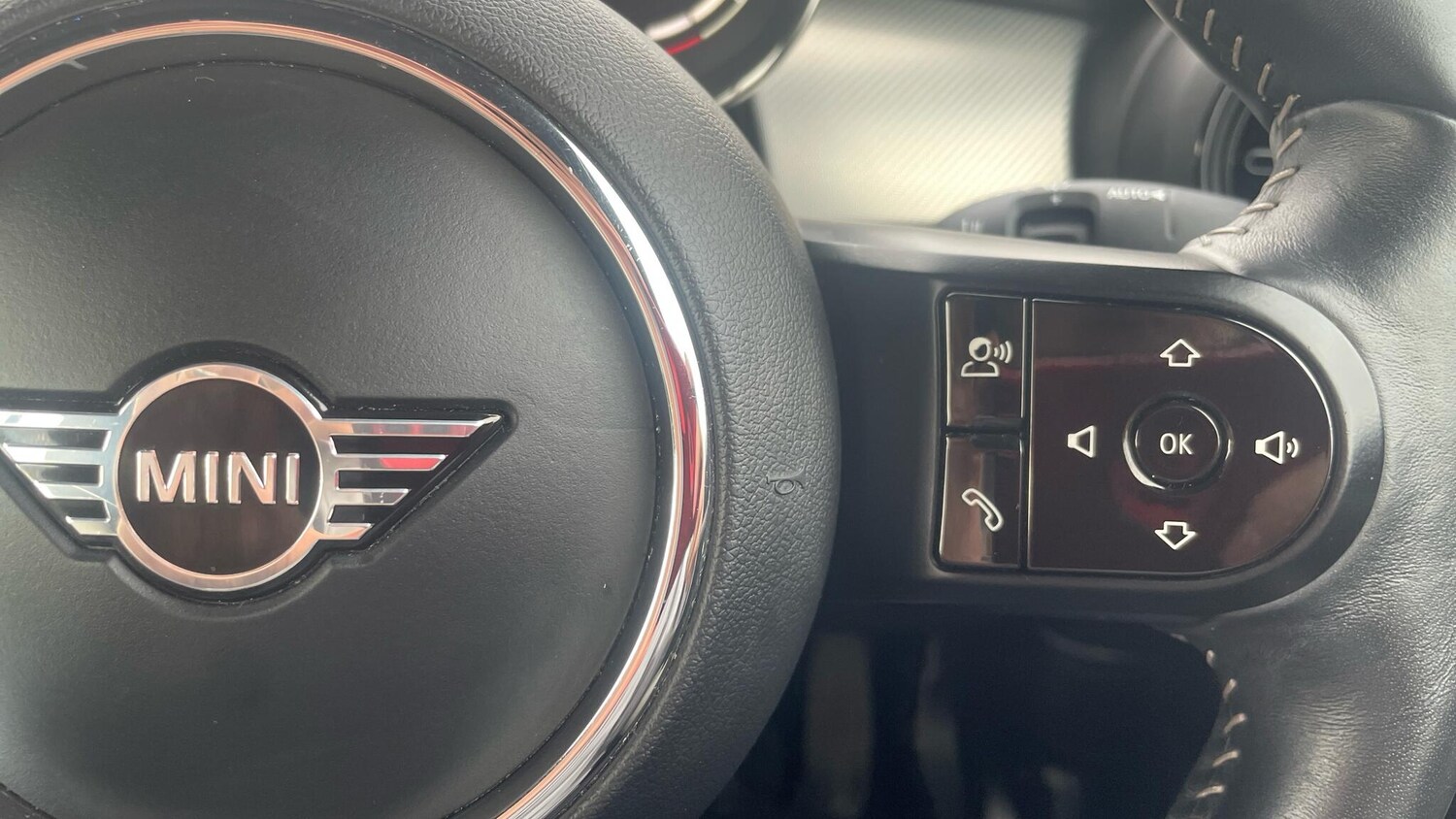 Used MINI Convertible 2021 for sale - 76389750: Photo 18