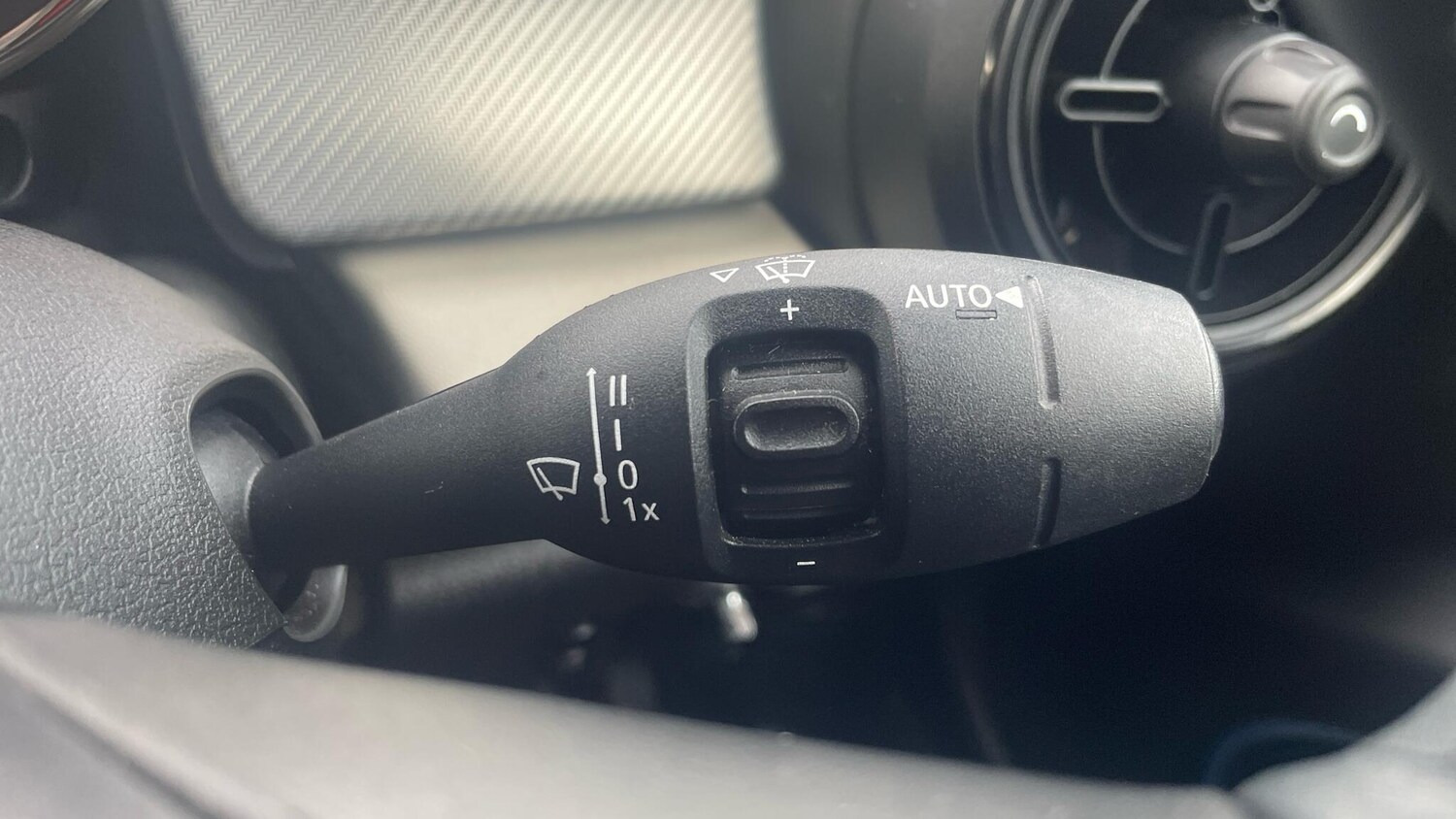 Used MINI Convertible 2021 for sale - 76389750: Photo 25