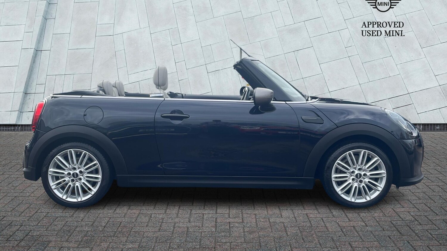 Used MINI Convertible 2021 for sale - 76389750: Photo 3