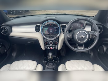 Used MINI Convertible 2021 for sale - 76389750: Photo