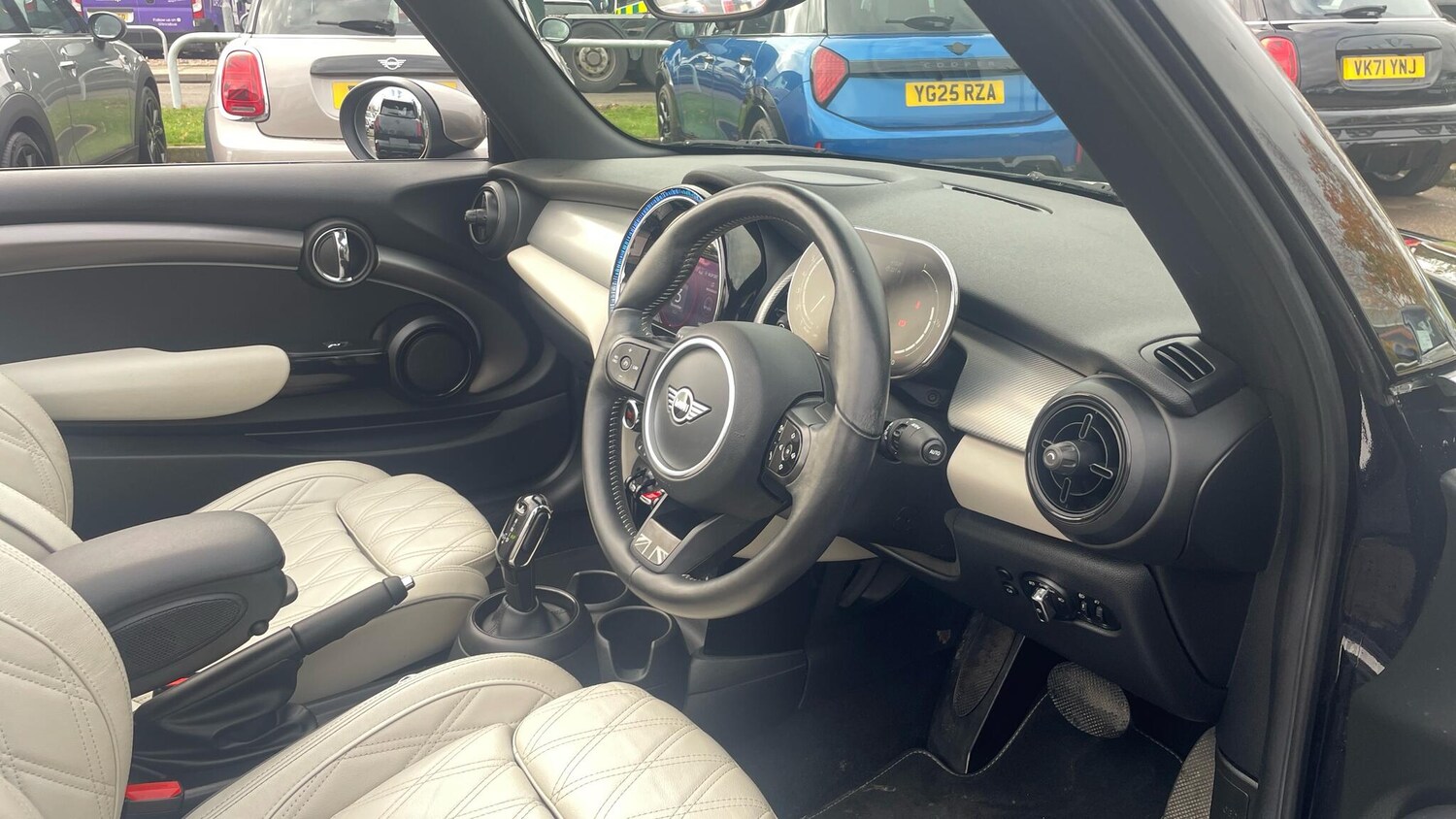 Used MINI Convertible 2021 for sale - 76389750: Photo 6