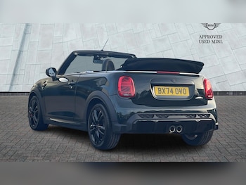 Used MINI Convertible 2024 for sale - 76296951: Photo