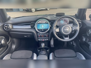 Used MINI Convertible 2024 for sale - 76296951: Photo