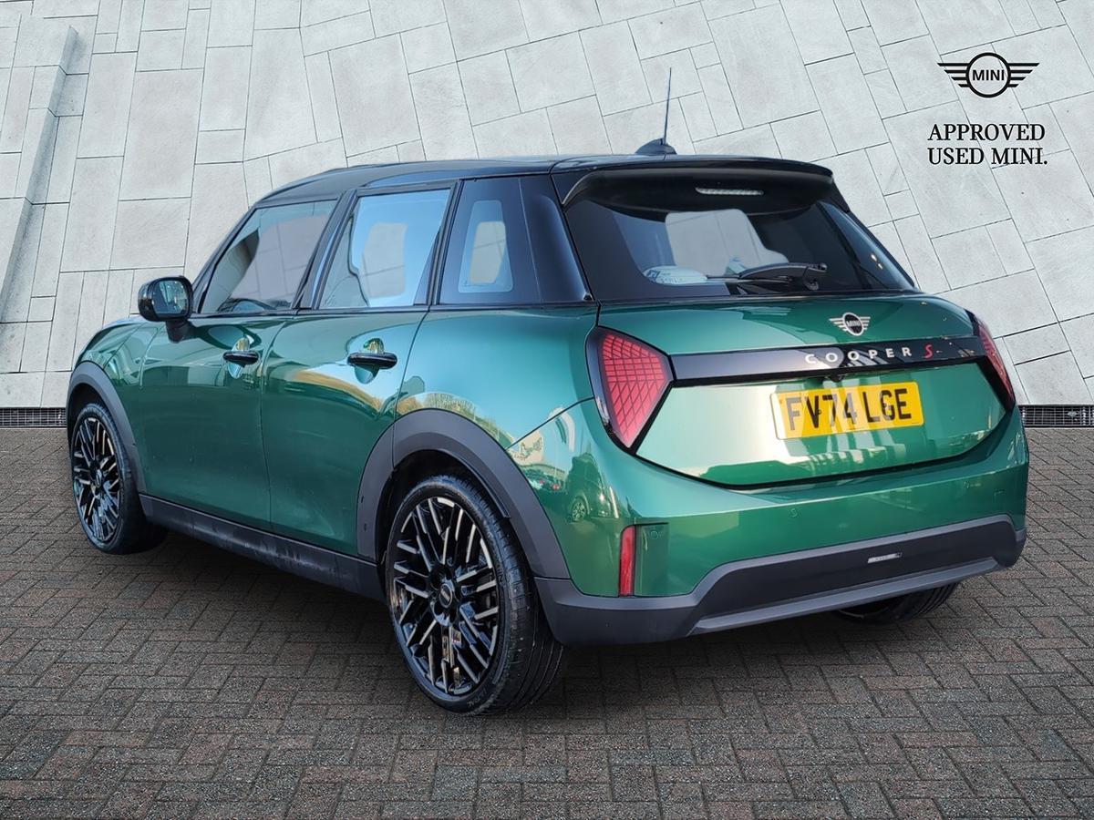 Used MINI Cooper 2025 for sale - 76800374: Photo 2