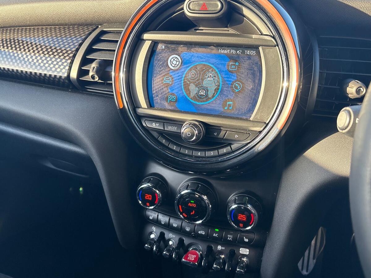 Used MINI Hatch 2019 for sale - 77457370: Photo 8