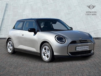 Used MINI Electric Cooper 2024 for sale - 78232577: Photo