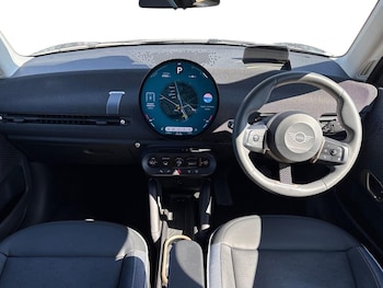 Used MINI Electric Cooper 2024 for sale - 78232577: Photo